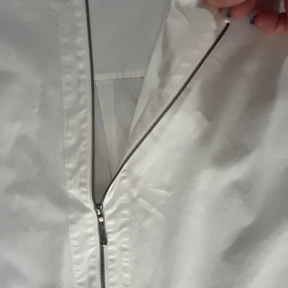 St. John White Zip Up Short Sleeve Crisp Cotton Blouse Size S - Picture 5 of 8